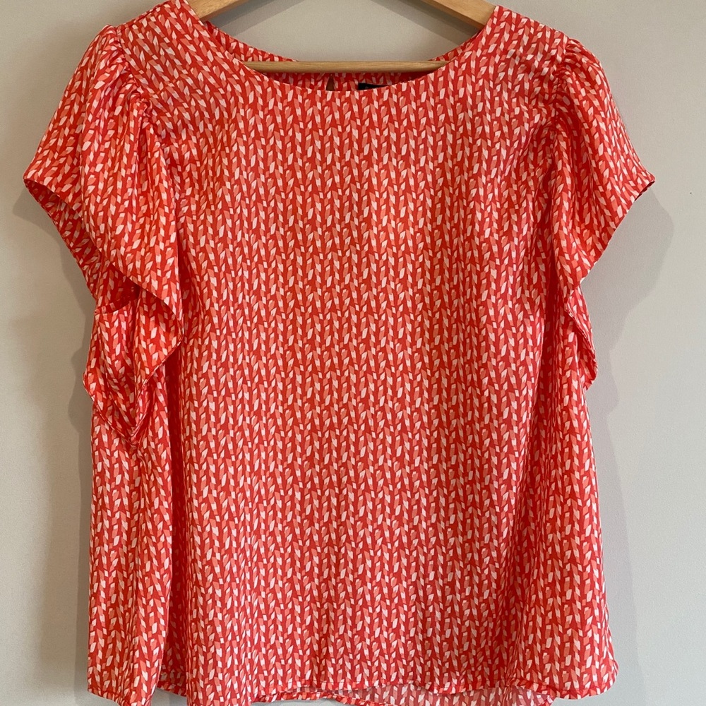 NWT Pink Banana Republic Too with Flutter sleeves